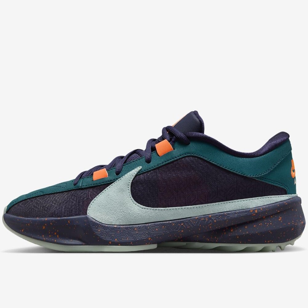 NWT Nike Zoom Freak 5 Basketball Shoes - Picture 2 of 9